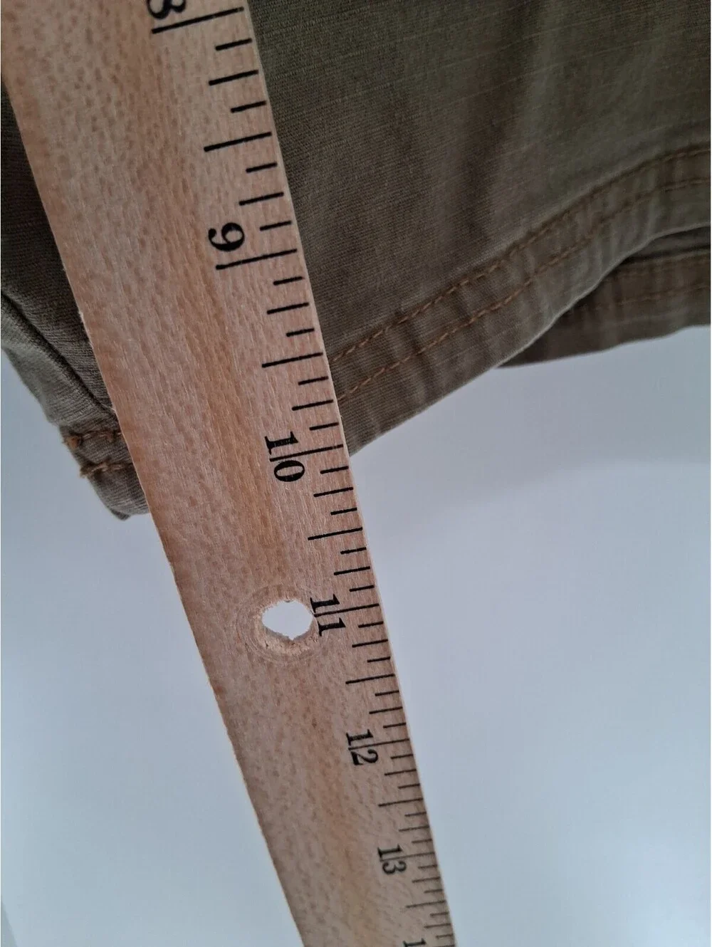 Wrangler Authentic Cargo Shorts Mens 42 Tan Utility Outdoor Hiking Khaki Work
